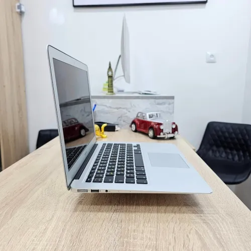 MacBook Air i5  13.3" 2017 8GB /128GB