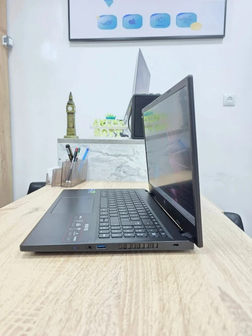 [ VENDU ]ACER NITRO V15 i7 13620H  & RTX 4050 16GB/512GB