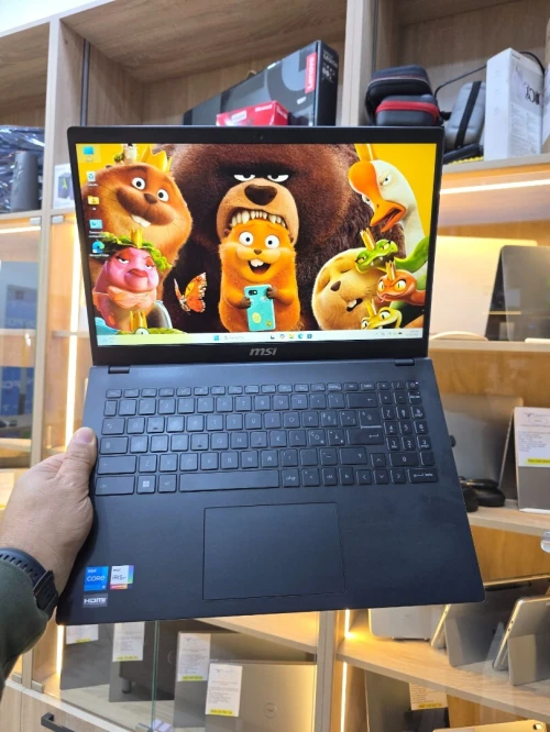 MSI MODERN 15  i5 1235U 8GB/512 GB
