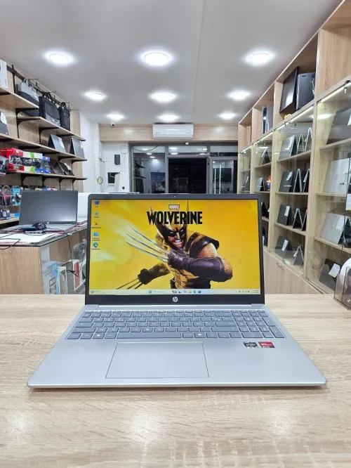 HP LAPTOP 15  15.6  Ryzen 5 7520U 16GB /512GB  