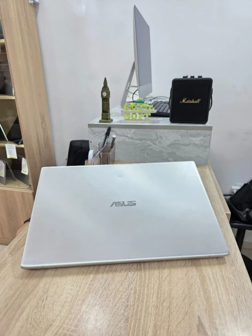 ASUS VivoBook 17 Ryzen 7 3700U 12GB /512GB