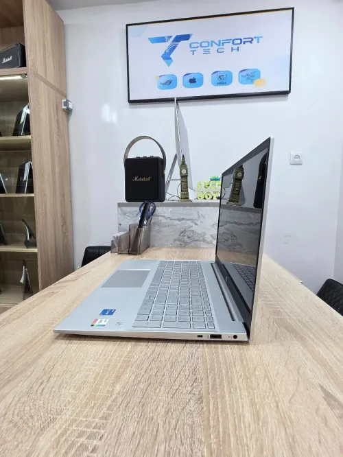 HP PAVILION 15 15.6" i5 1135G7  12GB /512GB