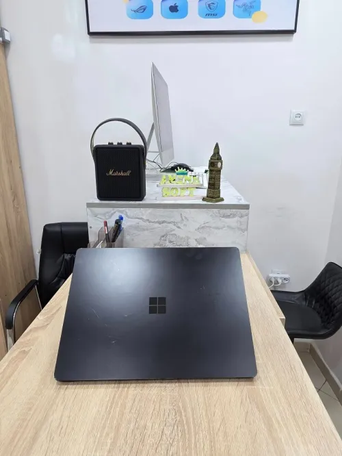 Microsoft Surface Laptop 5  13.5" tactile   i7 1265U 16GB /256GB( FIH  cha3ra f ecran 