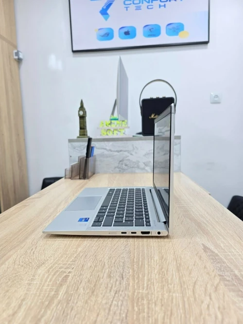 HP ELITEBOOK 830 G8 13.3"  i7 1185G7 32GB/512GB