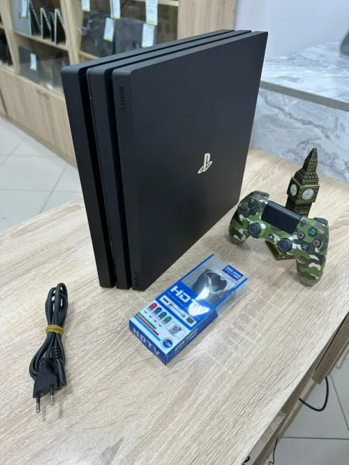Sony PlayStation 4 Pro v12.50 + 1 Manettes Originales [VENDU]
