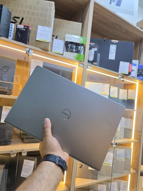DELL VOSTRO 15 3530 15.6 I7 1355U  16GB /512GB