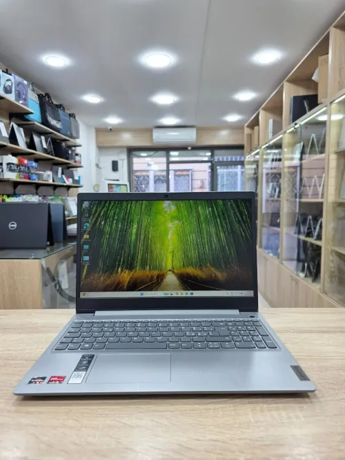 LENOVO IDEAPAD 3  Ryzen 7 3700U 8GB /256GB