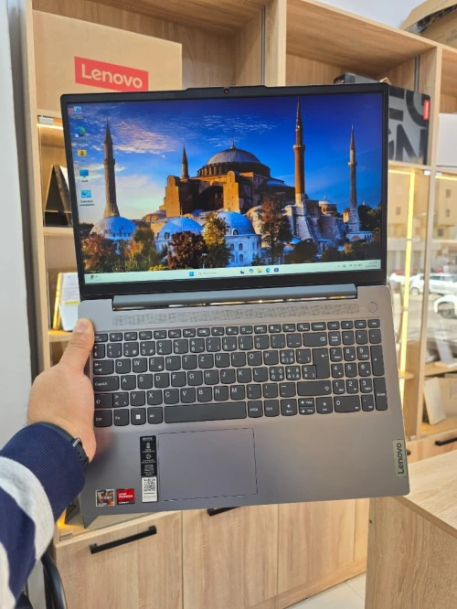 LENOVO IDEAPAD SLIM 3 15 Ryzen 7 7730U 16GB /512 GB SSD Nvme