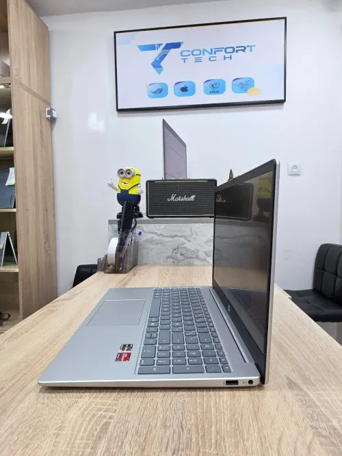 HP LAPTOP 15  15.6  Ryzen 5 7520U 16GB /512GB  