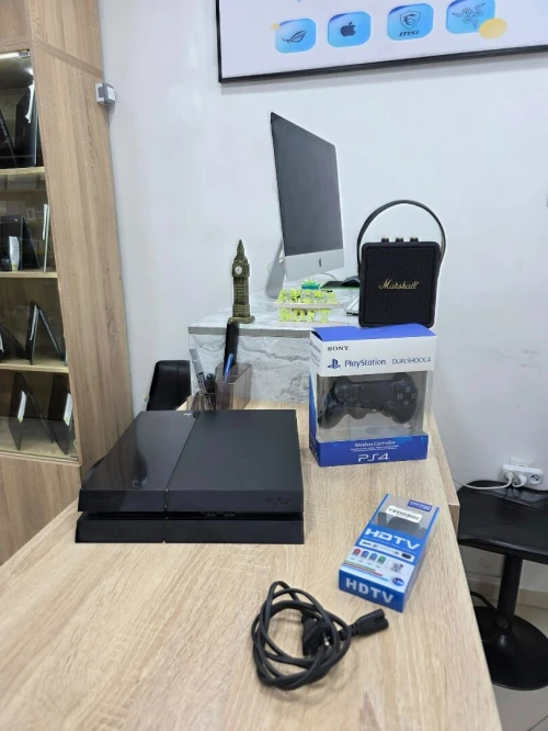 Sony PlayStation 4 Fat Flashée v9.00   1 Manettes [VENDU]