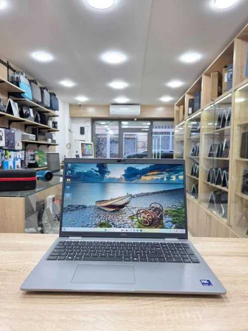 DELL LATITUDE 5550  Intel Core Ultra 5 135U  16GB /512GB (2025) 