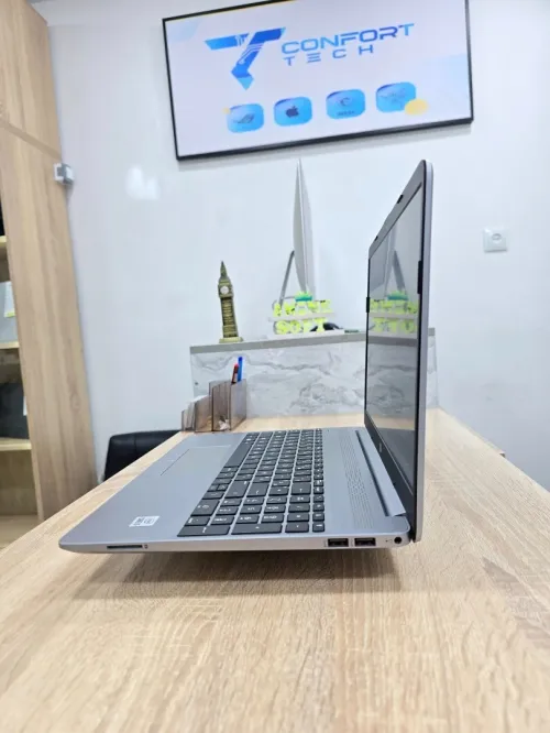 HP LAPTOP 250 G7 15.6"  i5-1035G1 8GB/256GB