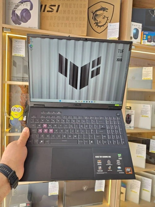 ASUS TUF A16  RYZEN 9 8940HX  & RTX 5060 (16GB/1TB)