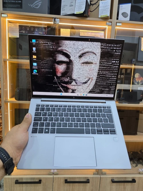 HP ZBOOK Firefly  14" G10   Ryzen 7 PRO 7840HS 32GB /512 GB