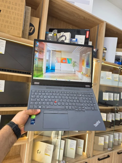 LENOVO THINKPAD P16 GEN 2 13950HX  & RTX 3500 ada 12GB ( 32GB/1TB)