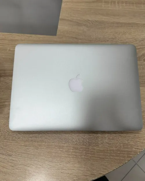 MacBook Air i5  13.3 2017 8GB /128GB