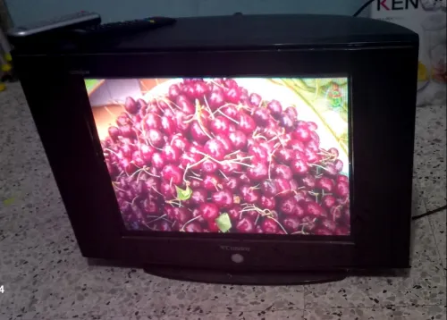 TV CRT CONDOR Ultra Slim 55 CM + Demo Full HD et adapdateur
