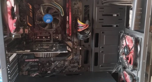 PC Gamer i3 9th Gen GTX 1650