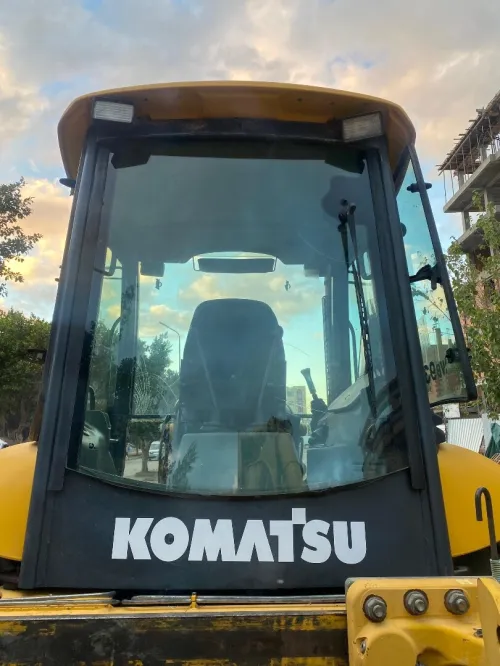 Komatsu Komatsu wb93 r5 2009