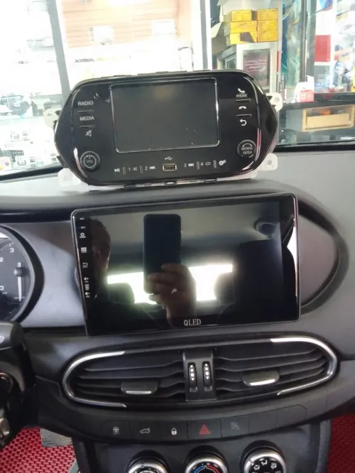 Installation système d'alarme auto