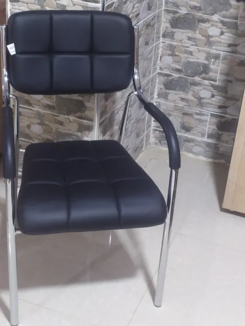 Chaise visiteur noir k02