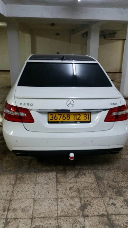 Mercedes Classe E 2012 AVANTGARDE Pack AMG