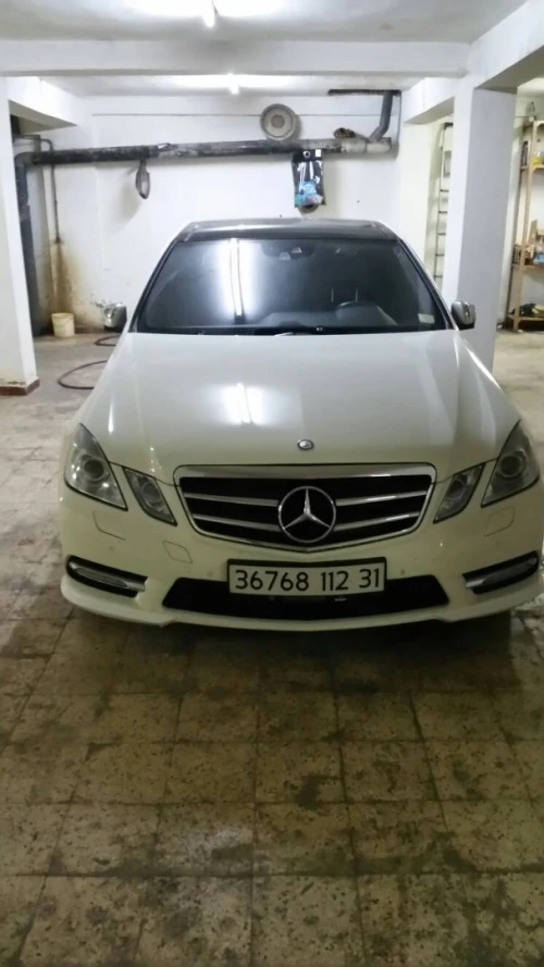 Mercedes Classe E 2012 AVANTGARDE Pack AMG
