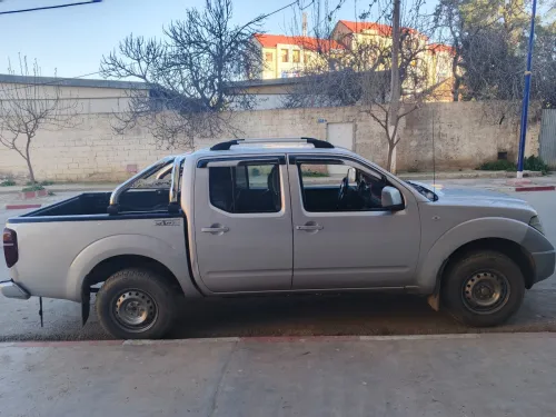 Nissan Navara 2013 Elegance 4x4