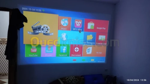 HTP LED-86 Projector