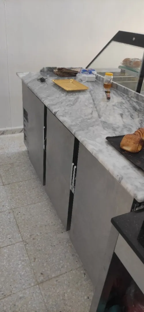 Frigo présentoir 