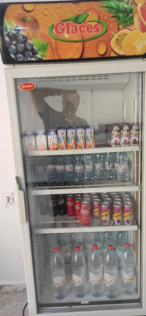 Frigo présentoir 