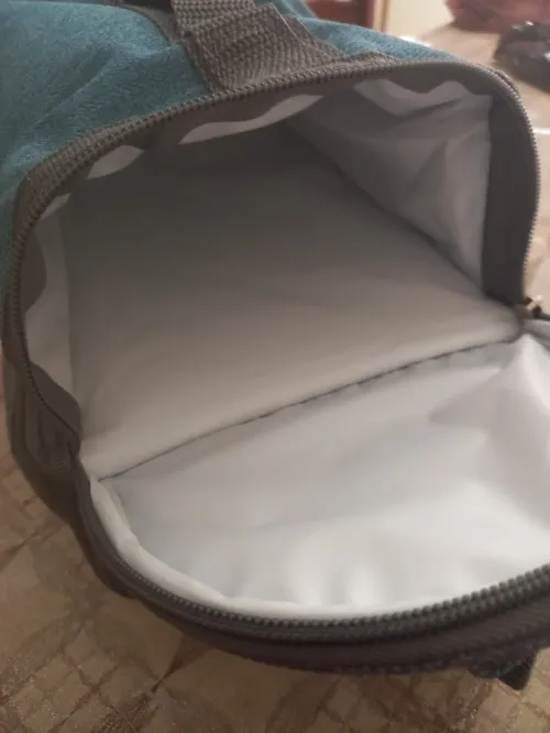 Porte manger pour enfants à la creche