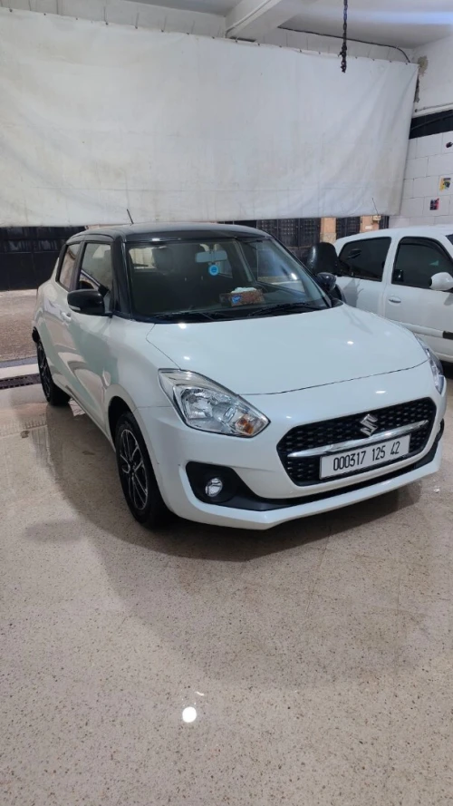 Isuzu Swift 2025 