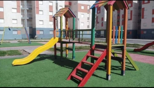 Toboggan Balançoire Bascule Tourniquet Échelle jeux de ressort