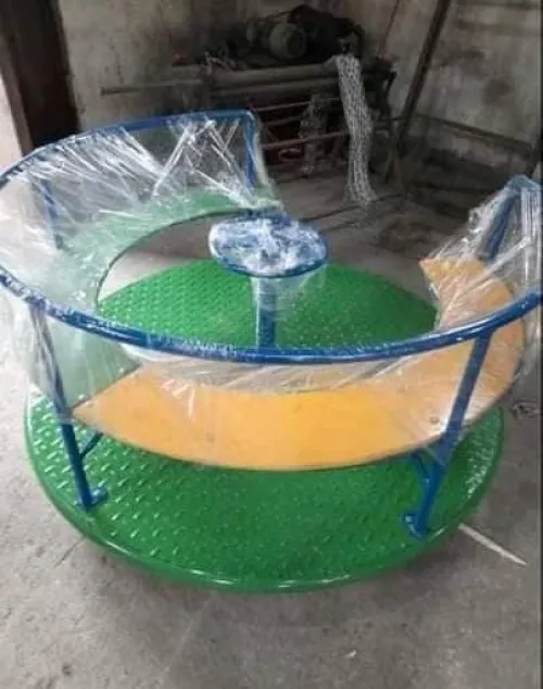 Airs de jeux , Toboggan , balançoire , bascule , tourniquet , jeux de ressort 