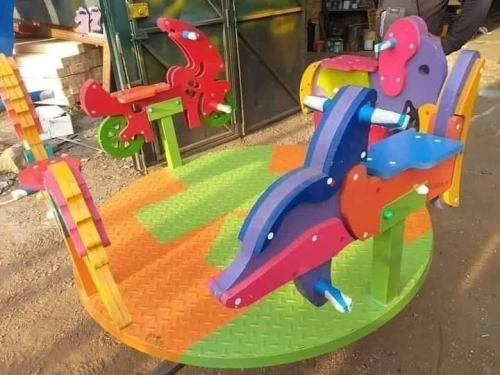 Aménagement Airs de jeux , Toboggan , Balançoire , jeux de ressort , bascule , banc public , 
