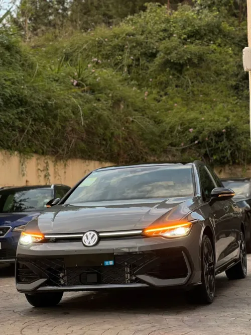 Volkswagen Golf 8 2025 R-Line
