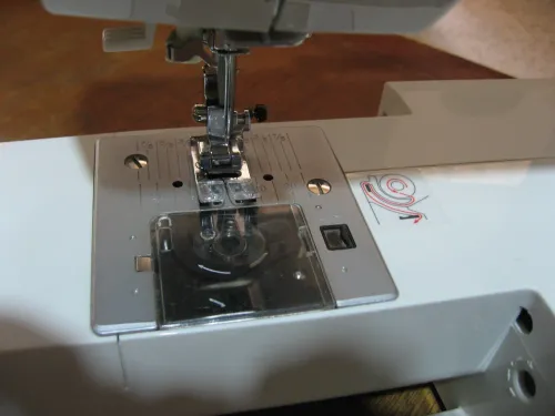 MACHINE A COUDRE VERITAS