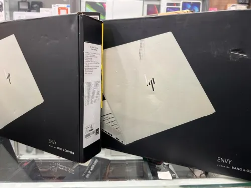 HP ENVY I7 11800H 32G 1T SSD RTX 3060 15.6 UHD OLED 