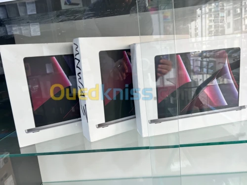 MACBOOK PRO 2023 M2 MAX 32G 1T 16.1 POUCE 