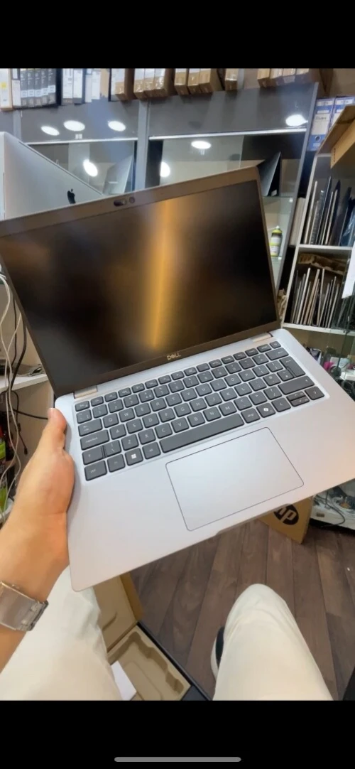 DELL LATITUDE 5450 ULTRA 5 135U 16-512 14 Pouce FHD INTEL IRIS XE 