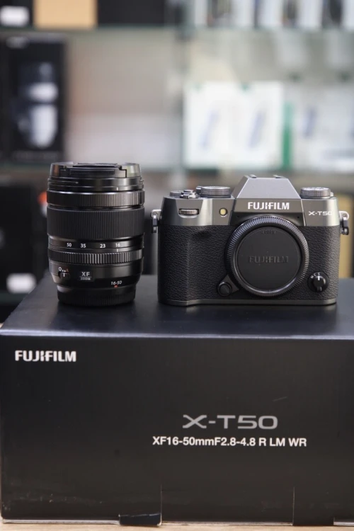 FUJIFILM XT50 + XF16-50mmF2.8-4.8 R LM WR
