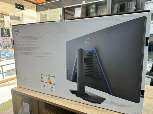 DELL 32 4K UHD G3223Q  32 POUCES Ecran 4k 144hz HDR