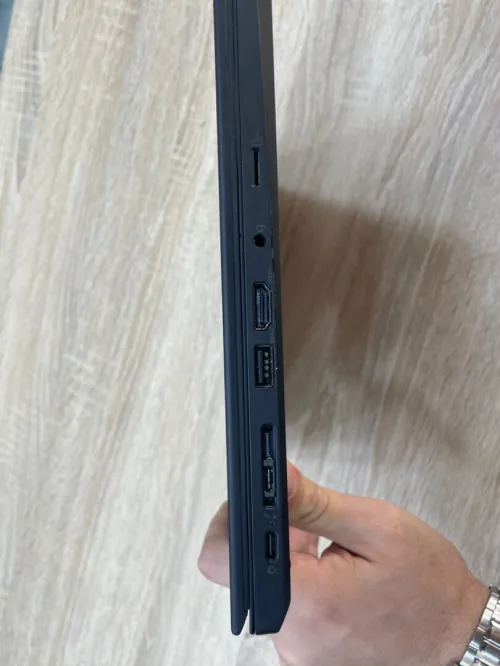 LENOVO THINKPAD E14 Gen 1 i5-10310U 8GoDDR4 256 SSD 14 POUCE FHD IPS INTEL IRIS XE  