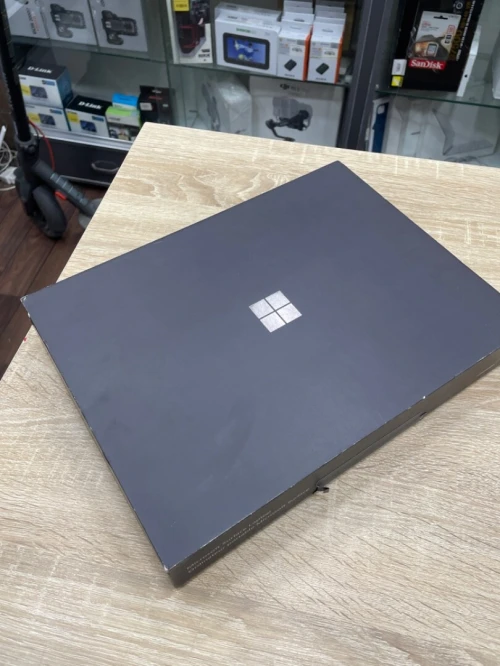 SURFACE LAPTOP SNAPDRAGON XPLUS 16-512 13.8 Pouce