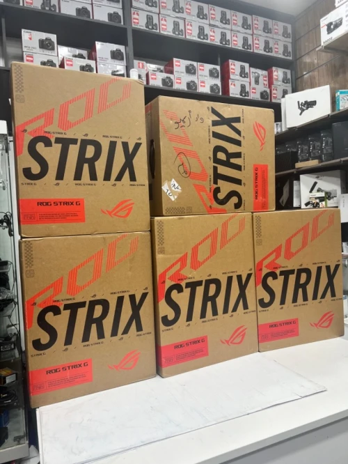 ASUS ROG STRIX G18 G814J - CORE I9-13th GENE /RTX 4060 /RAM 32 GB /SSD 1TB /ECRAN 18 QHD -240HZ
