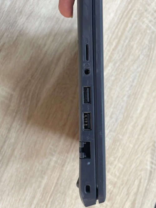 DELL LATITUDE 3410 i5-10310U 8Goddr4 256SSD 14POUCE FHD INTEL IRIS CE CLAVIER AZERT 