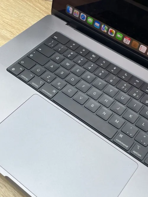 MACBOOK PRO M2 PRO 16/512 NVME 16 RETINA XDR BATTERIE 92% Cycle 353 QWERTY WITH BOX