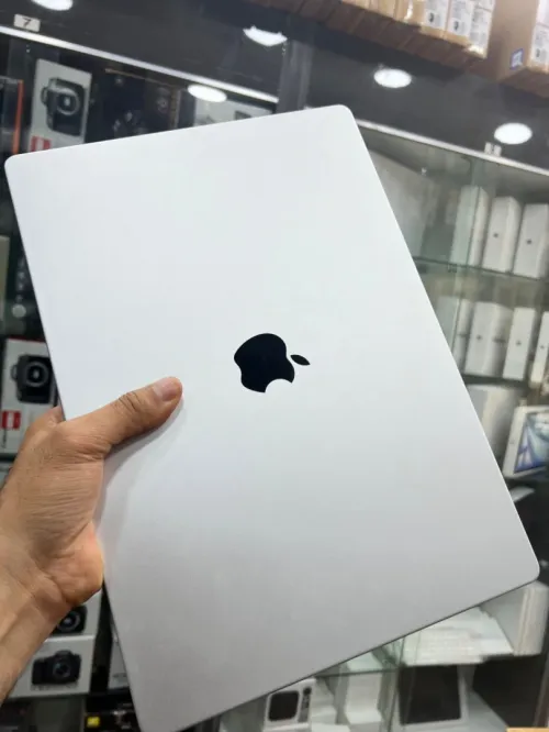 MACBOOK PRO 2024 M3 PRO 36G 1T 16.2 POUCE 