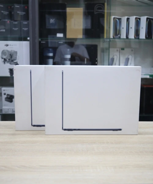 MACBOOK AIR M5 10CPU 10GPU 16 512 13inch QWERTY